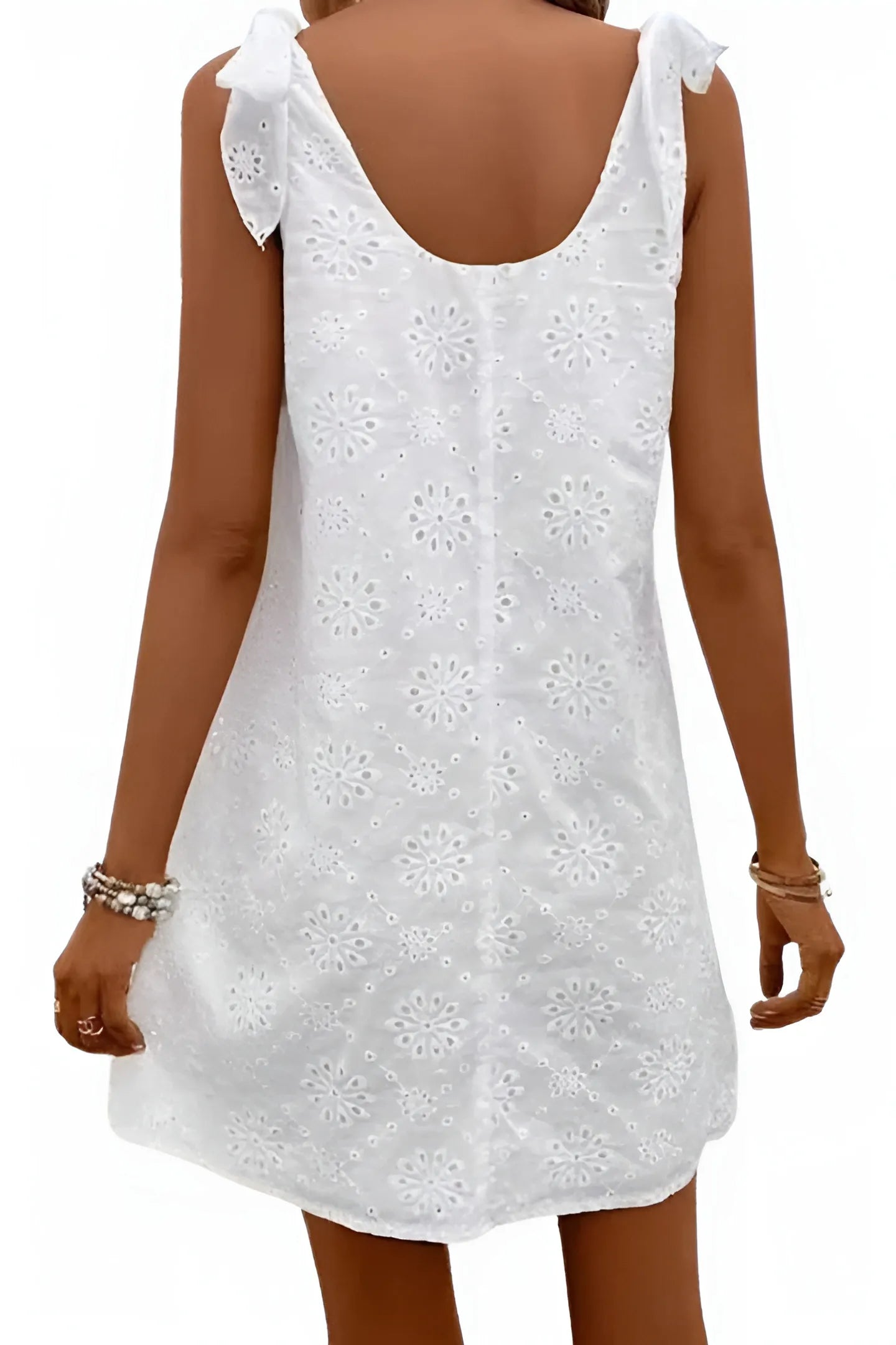 Robe Courte Bohème en Broderie Anglaise "Lina"